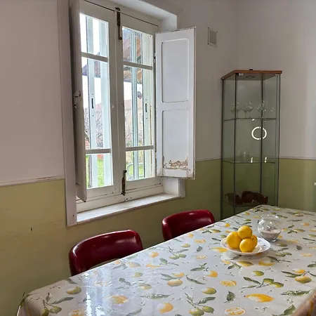 La Casa - Solo Peregrinos San Martín del Camino