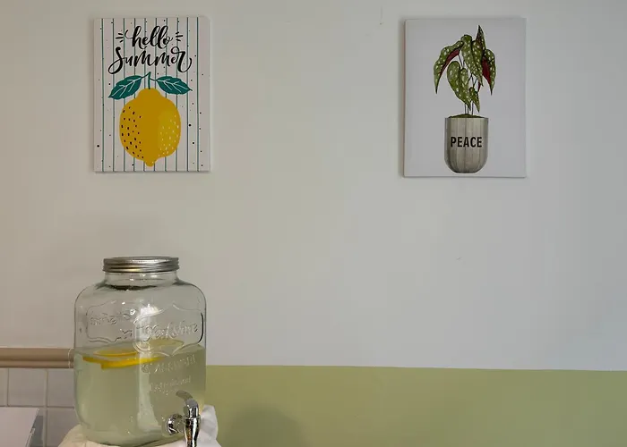 Hostel La Casa - Solo Peregrinos San Martín del Camino