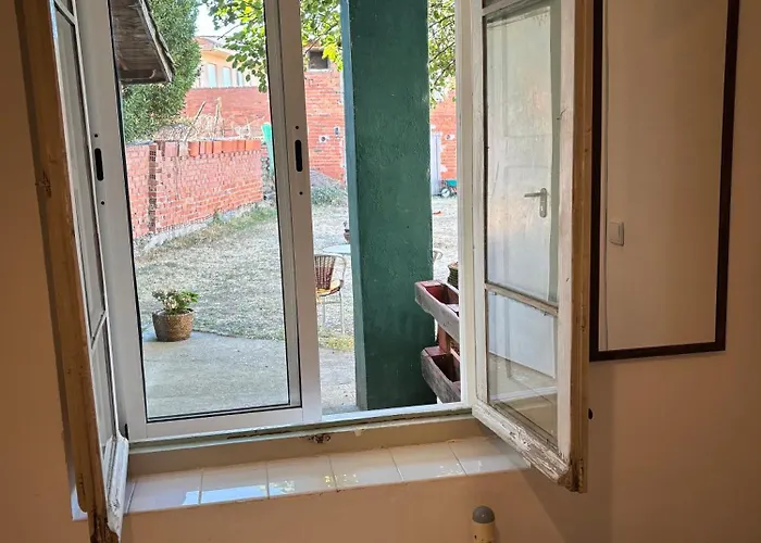 La Casa - Solo Peregrinos * San Martín del Camino