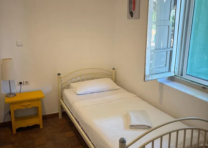 La Casa - Solo Peregrinos Hostel